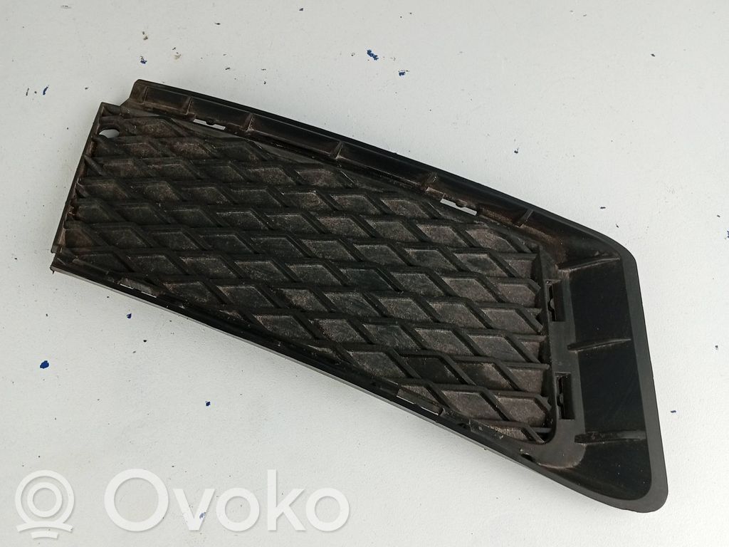 Front bumper lower grill   51117178992,7178992