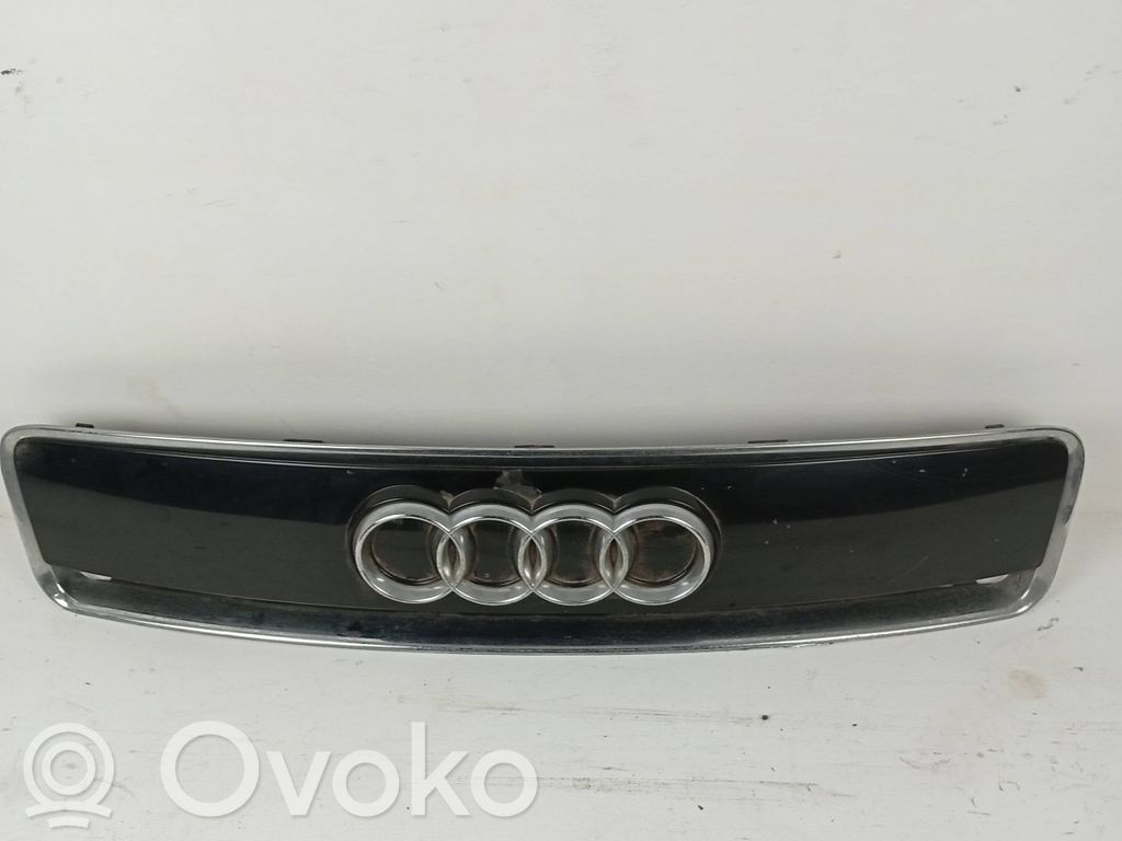 Audi A2 Front bumper upper radiator grill 