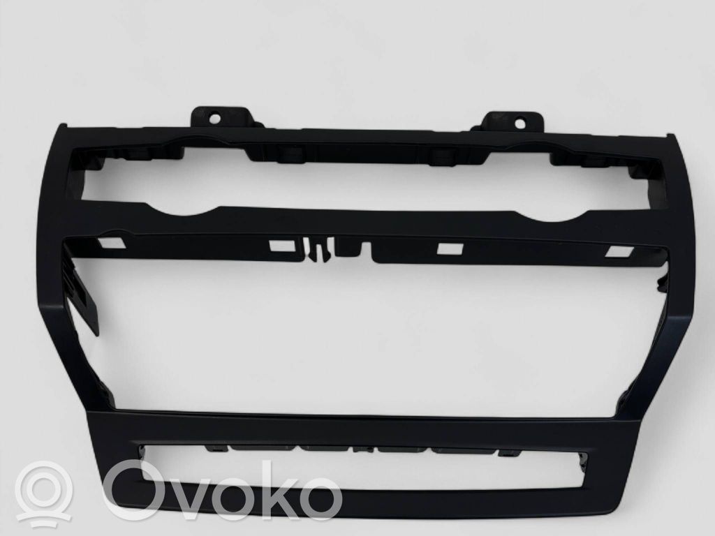 BMW X5 E70 Ornament bord 