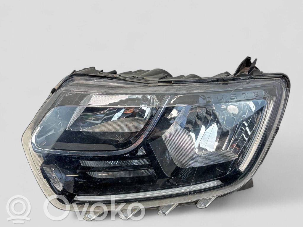 Dacia Duster II Faro delantero/faro principal 