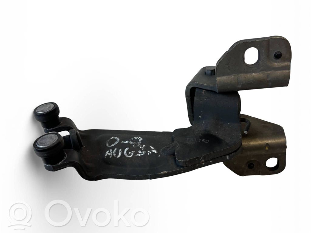 Opel Combo D Sliding door bottom rail 