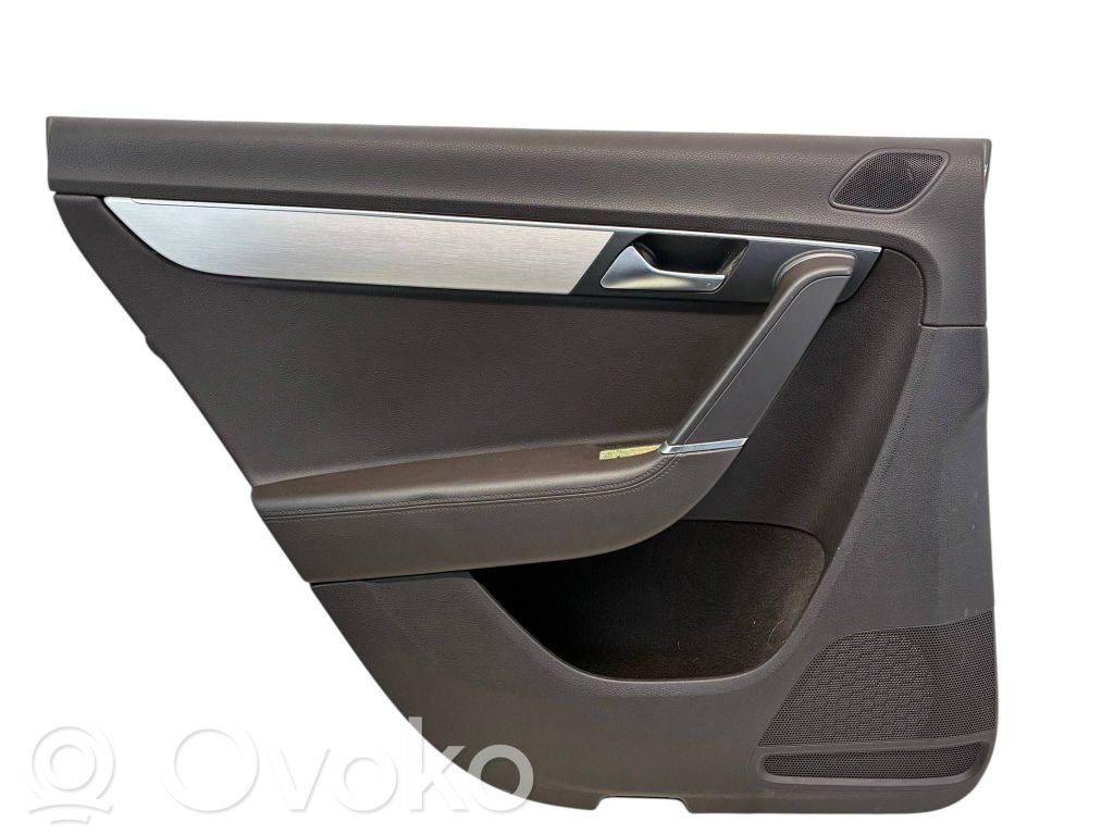 Volkswagen PASSAT B7 Rivestimento del pannello della portiera posteriore 