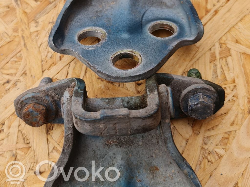 Front door hinge set