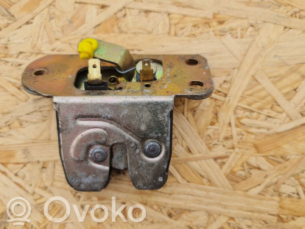 Tailgate/trunk/boot lock/catch/latch