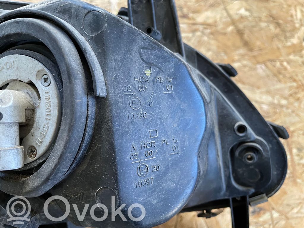 Opel Zafira A Lampa przednia 