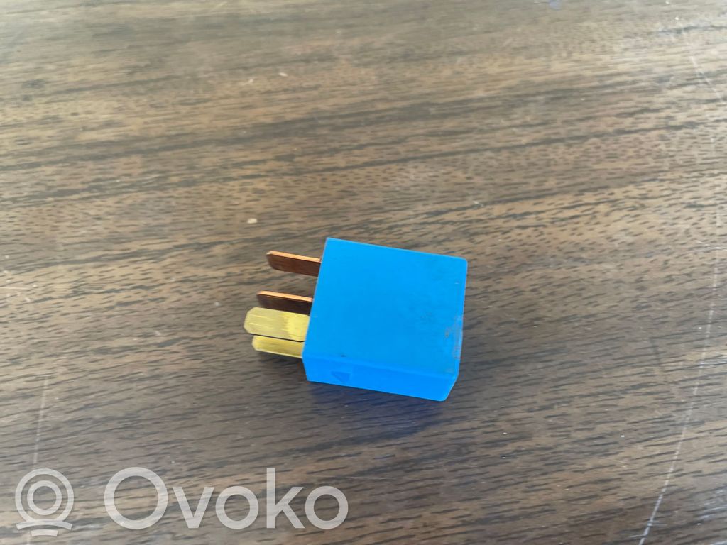 Muu rele   9522012V35A