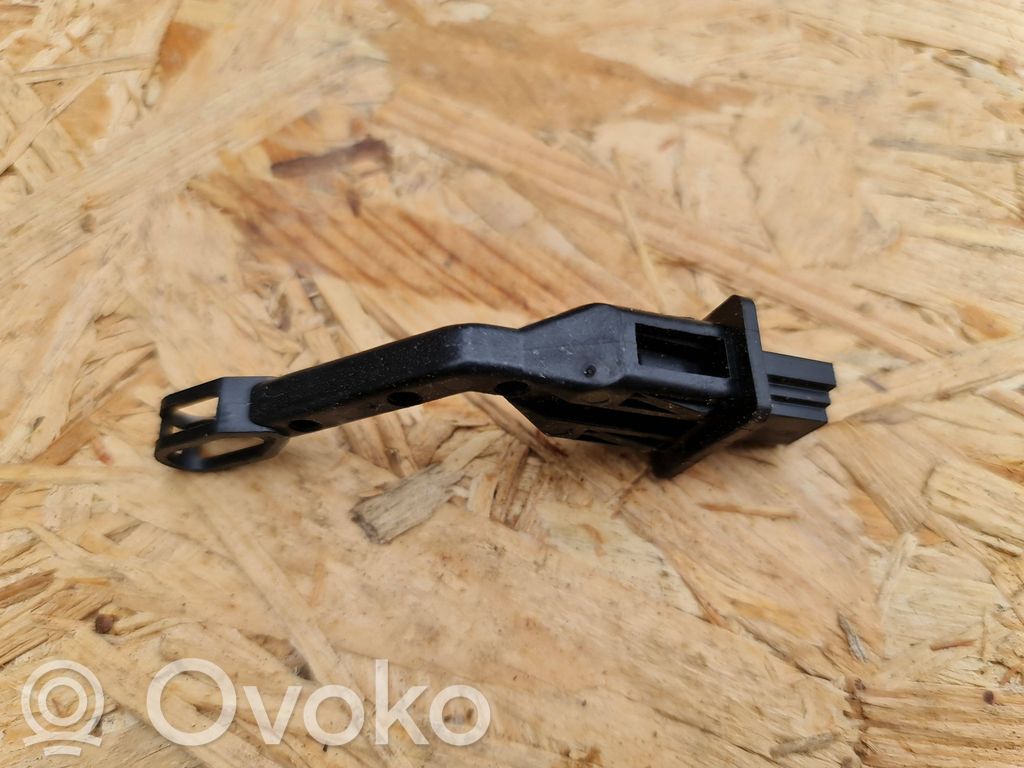 Interior temperature sensor   DF747002,151806