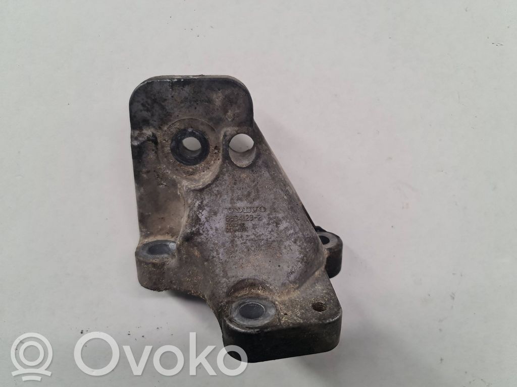 Engine mounting bracket   86341232,708301