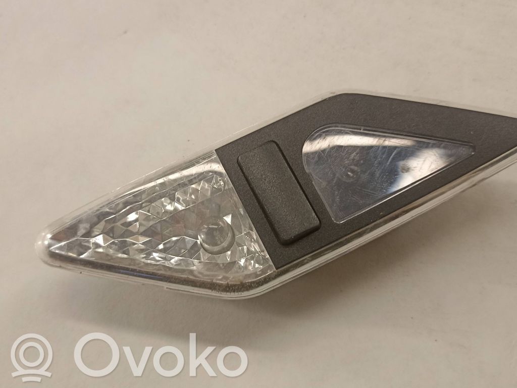 Takaistuimen valo   8375585,239H266