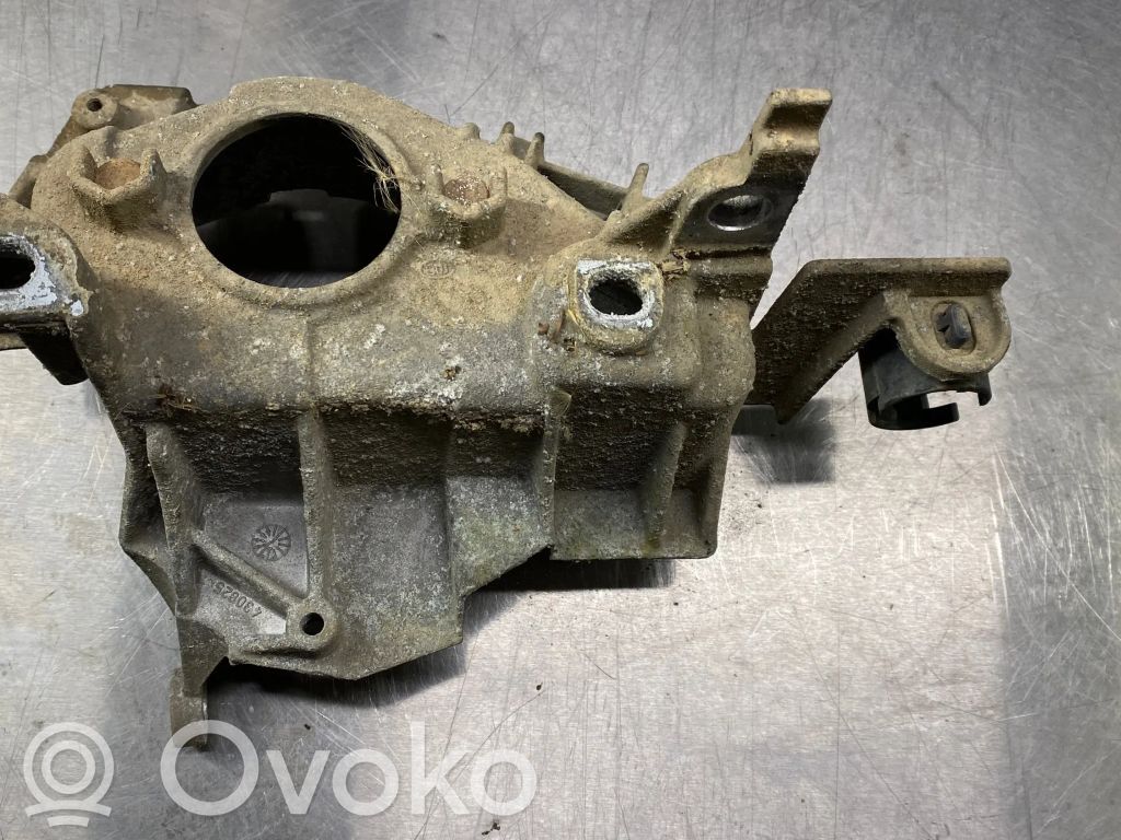 Renault Kangoo I Gearbox mounting bracket 