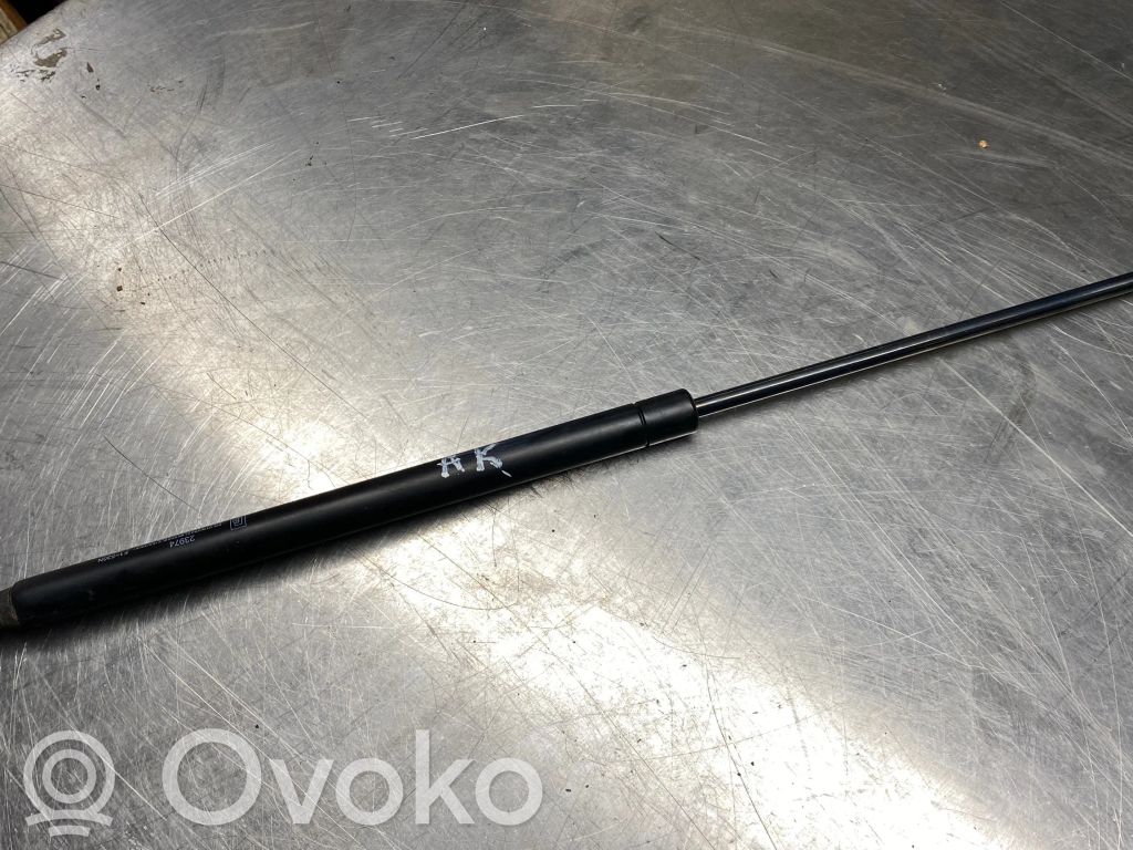 Nissan Almera Tino Tailgate/trunk strut/damper 