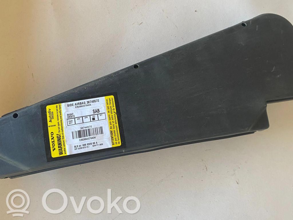 Volvo XC70 Istuimen turvatyyny 