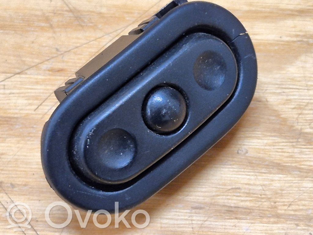 Dodge Nitro Electric window control switch 