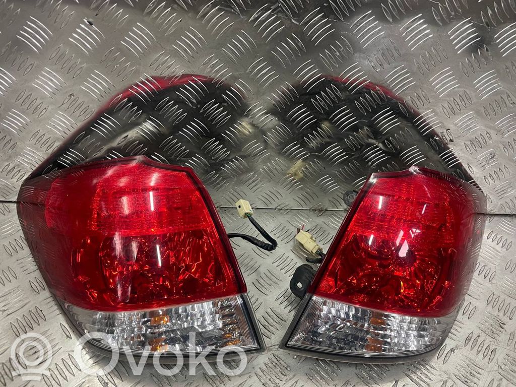 Rear/tail lights set   EJ253