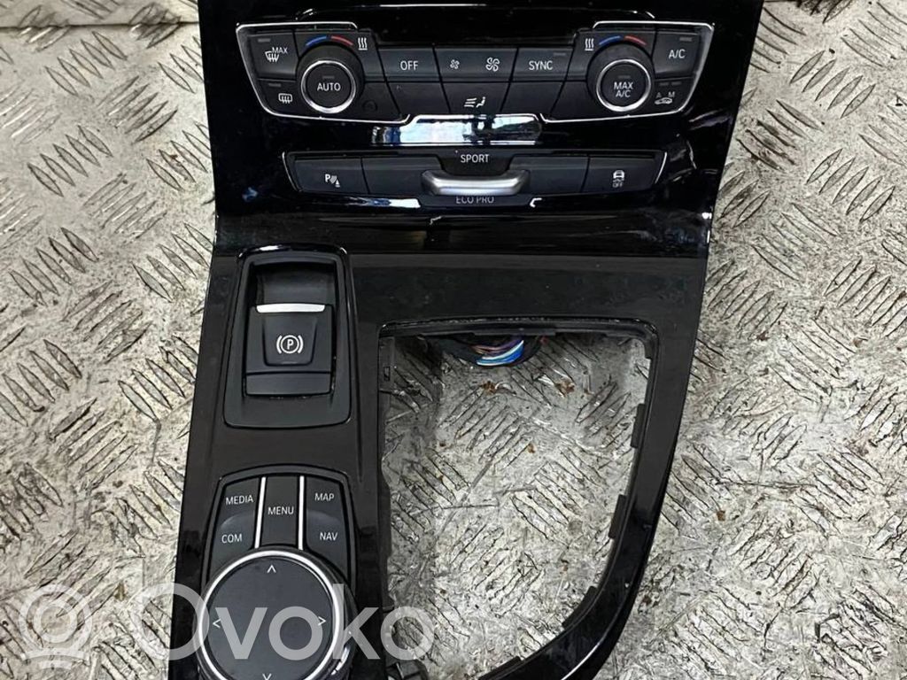BMW 2 F22 F23 Center console 