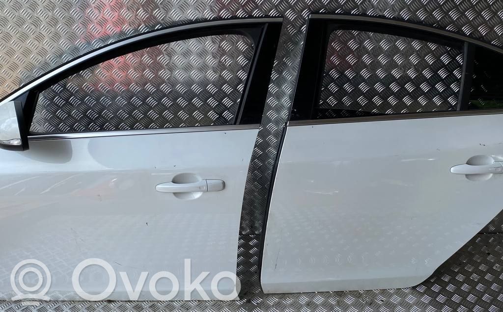 Durvis   VOLVOS60,SUDU8867189