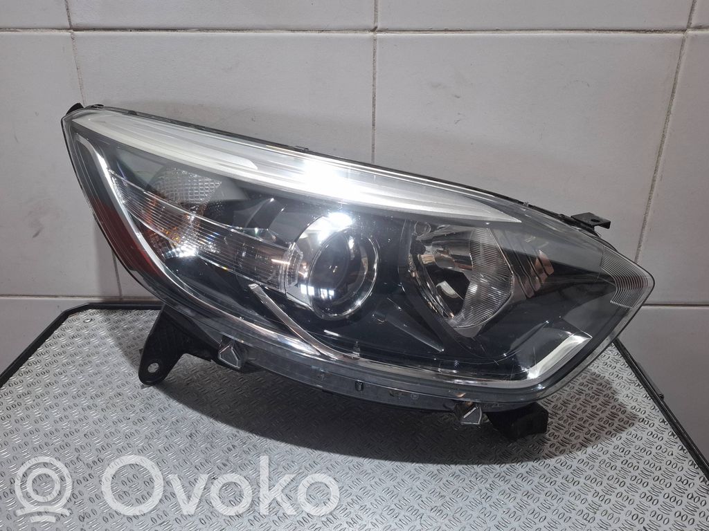 Renault Captur Headlight/headlamp 