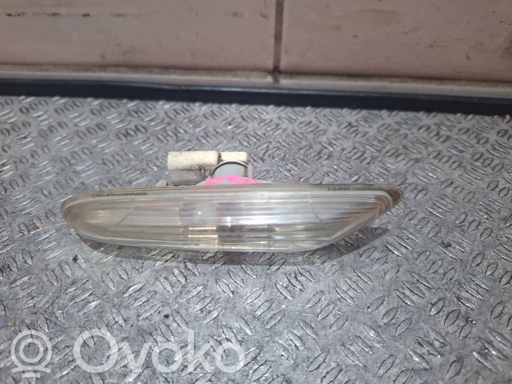 BMW 3 E90 E91 Front fender indicator light 