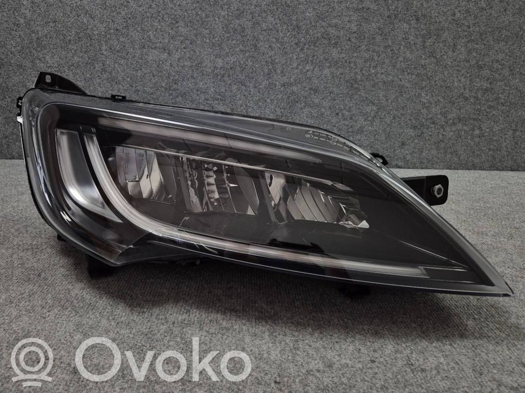 Opel Movano C Scheinwerfer 