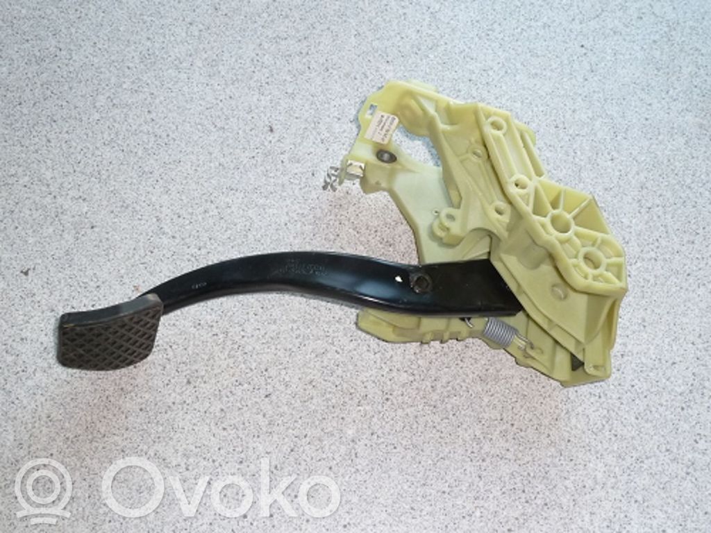 Pedal assembly   35006769221,35006769221