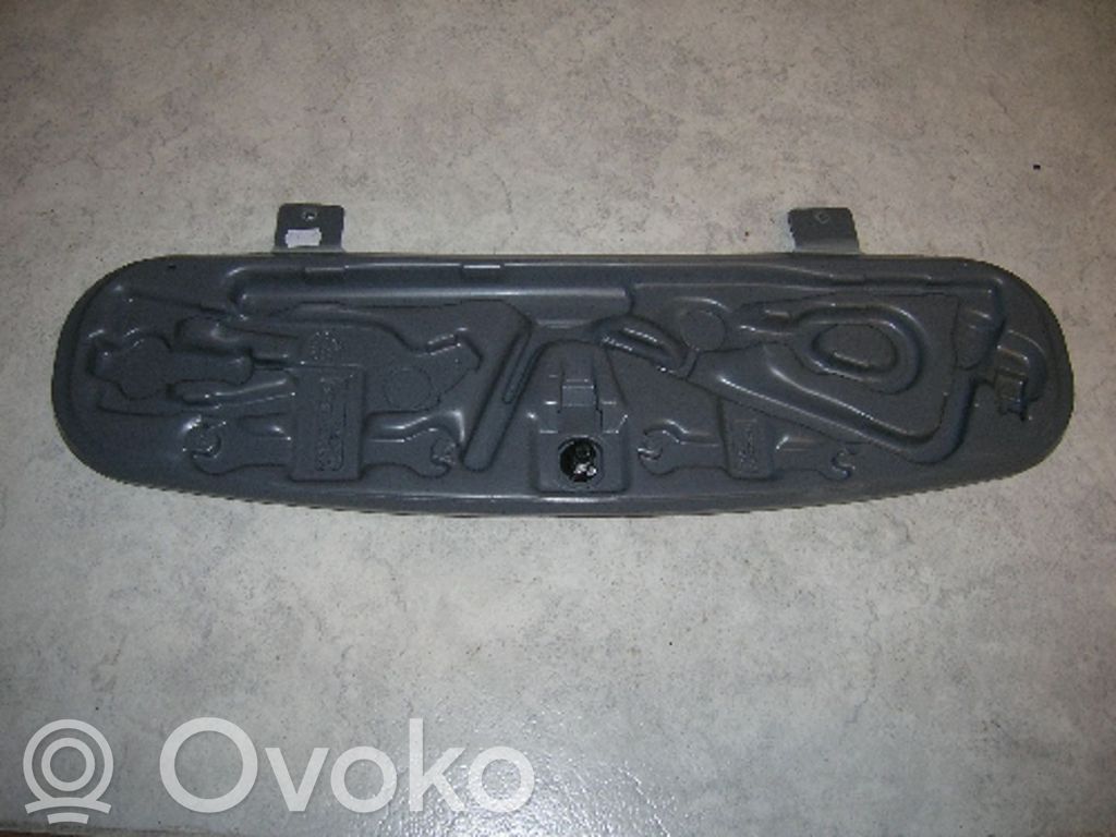 BMW 3 E46 Įrankių daiktadėžė 
