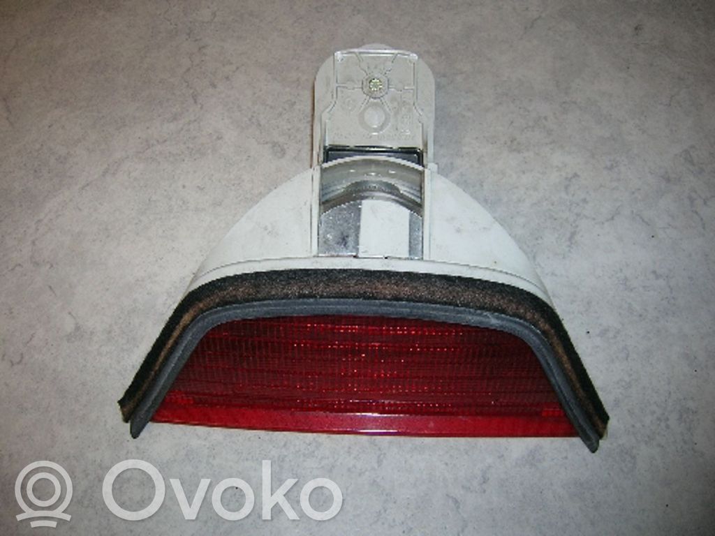 BMW 5 E39 Third/center stoplight 