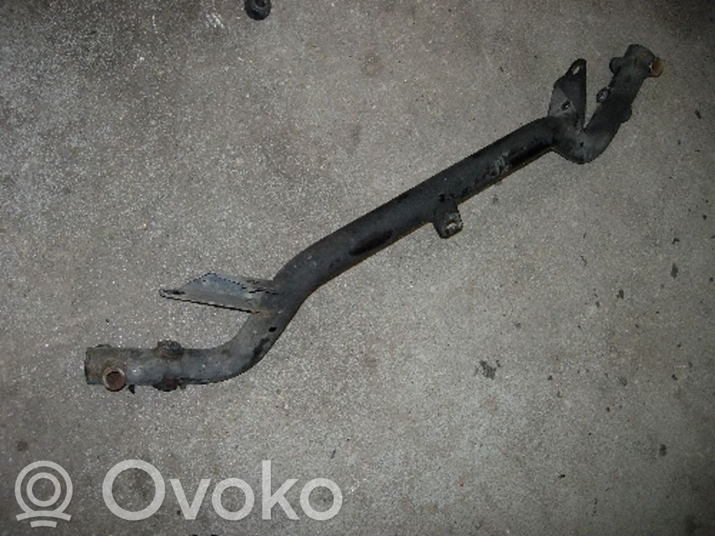 BMW 5 E34 Galinis traversas 