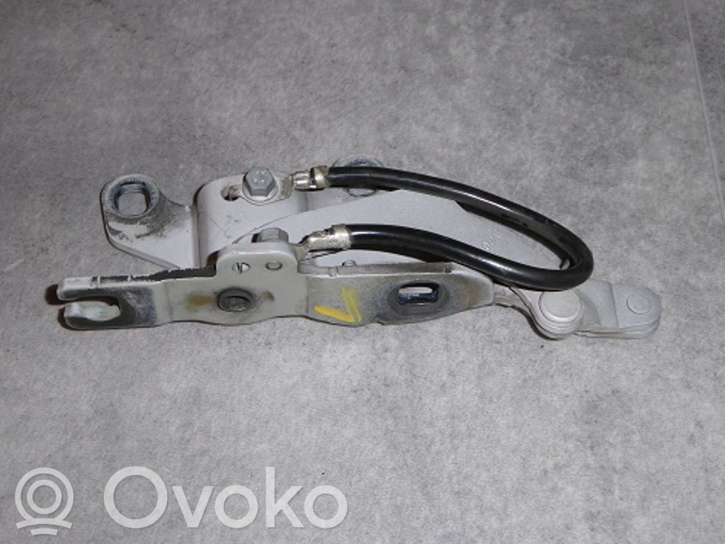 BMW 1 E81 E87 Dzinēja pārsega eņģe (-es) 