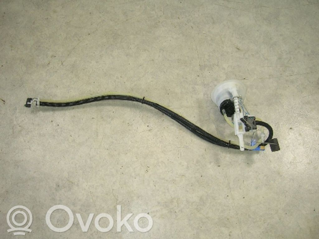 BMW 3 E92 E93 Pompa paliwa w zbiorniku 