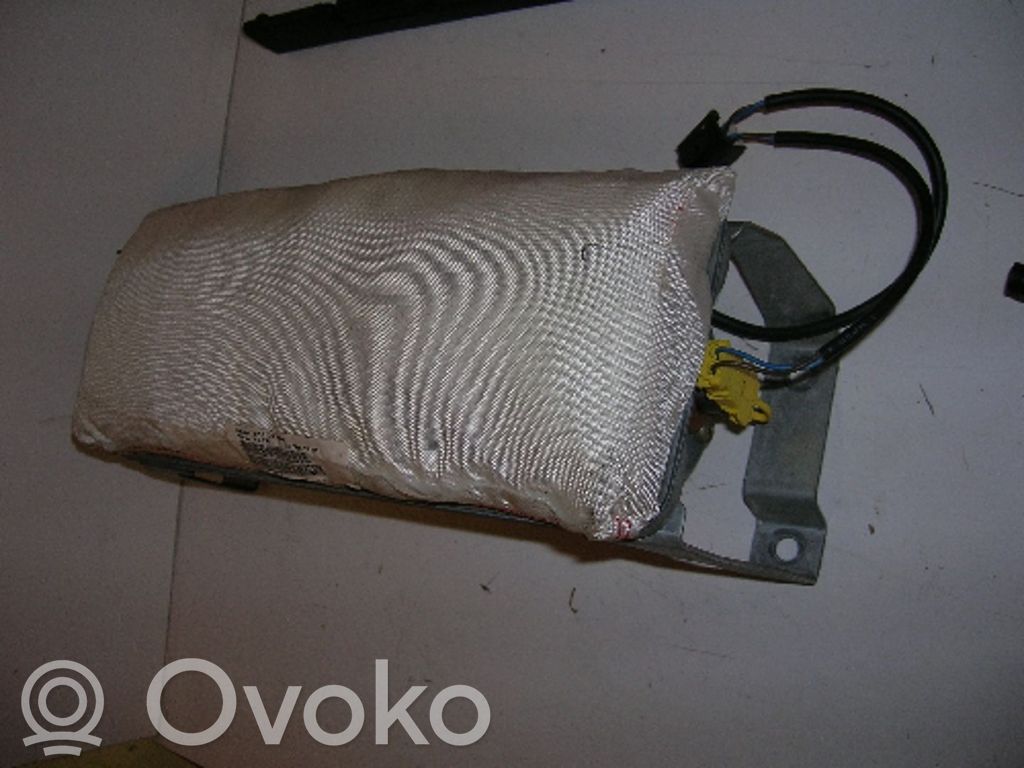 BMW 5 E39 Passenger airbag 