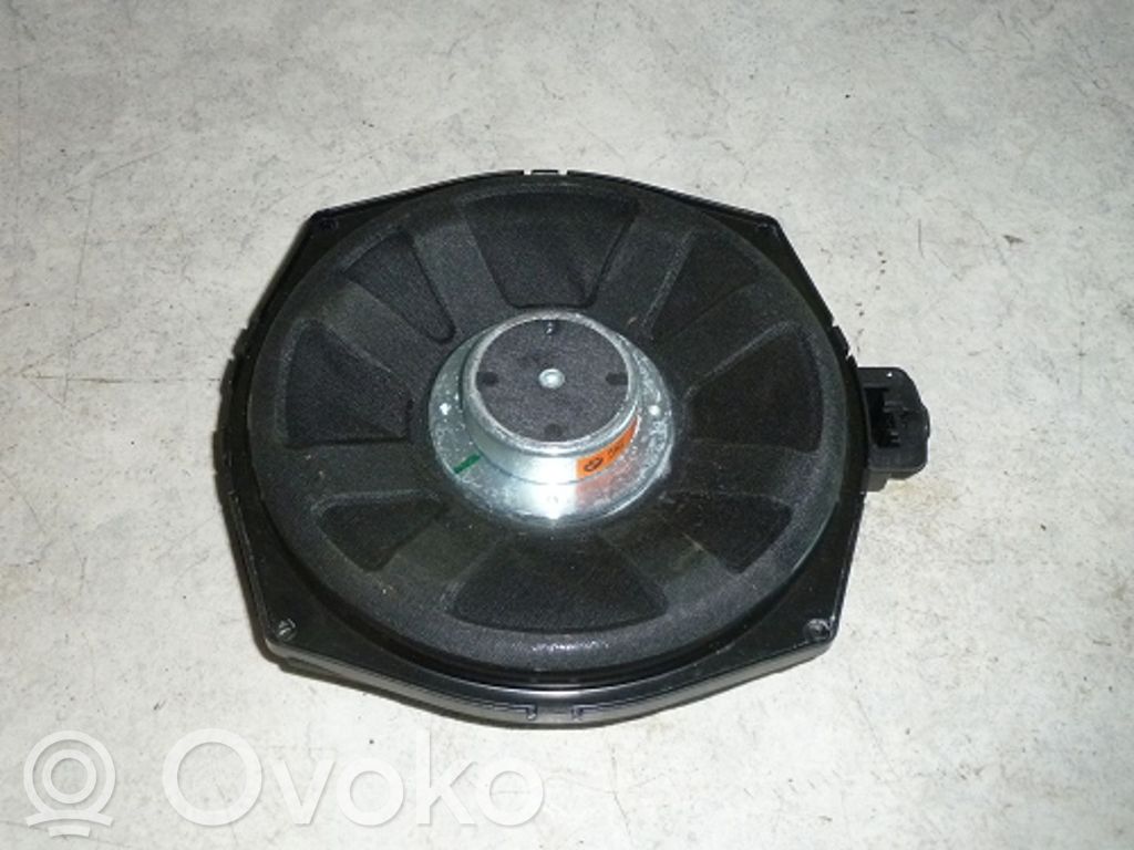 BMW 3 E90 E91 Altavoz subwoofer 