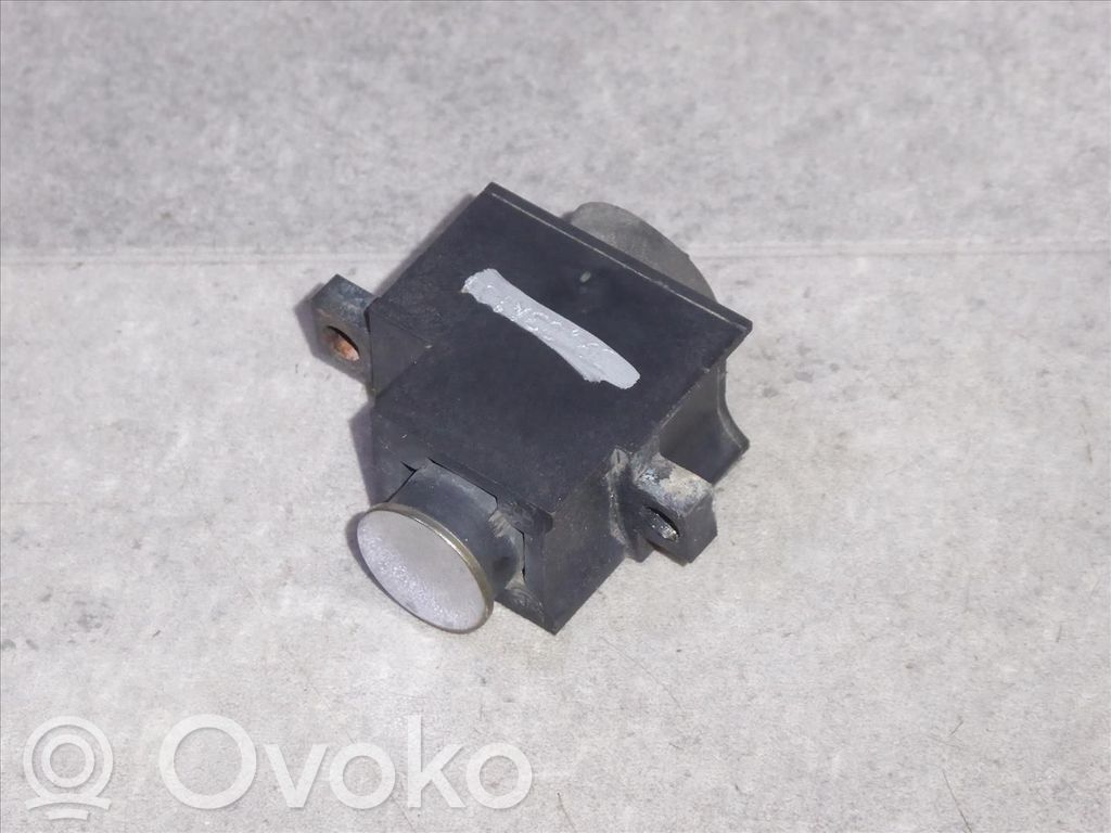 BMW 7 E65 E66 Tailgate/boot open switch button 