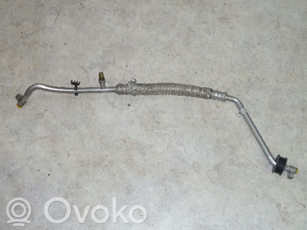 BMW X5 E53 Ilmastointilaitteen putki (A/C) 