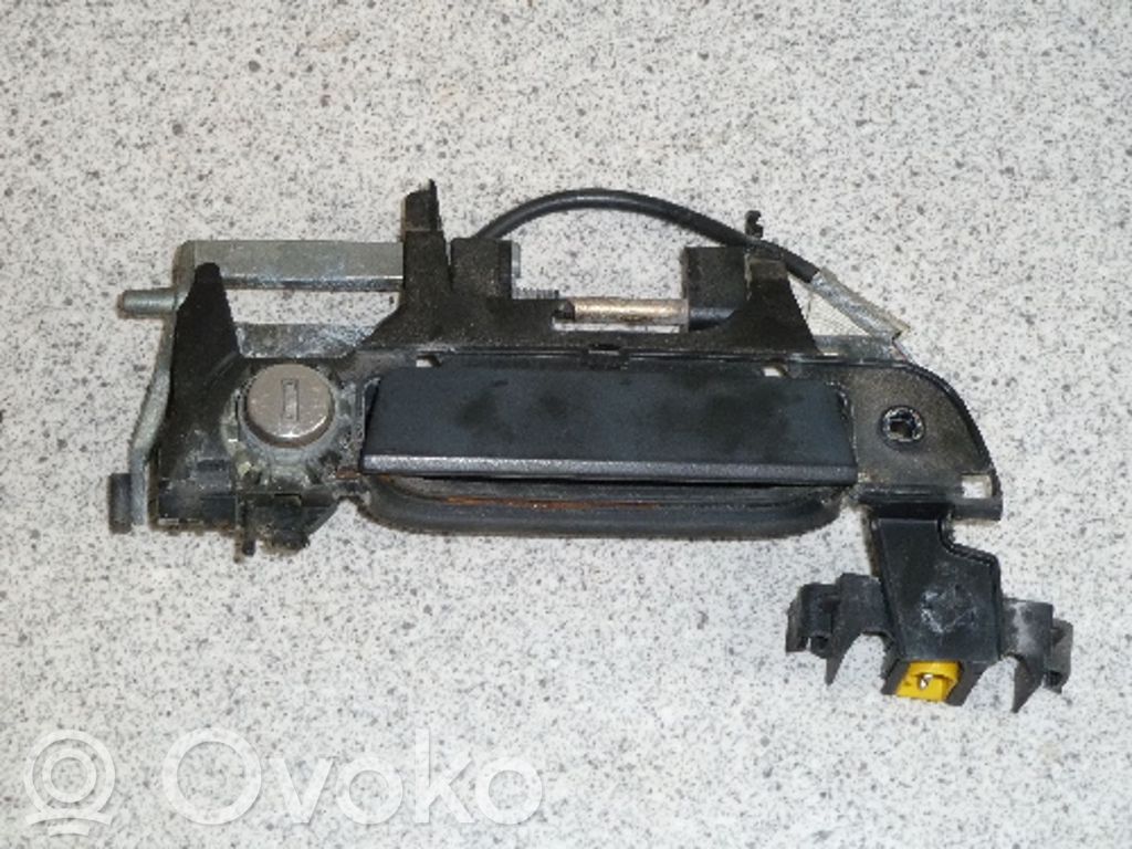 BMW 5 E34 Cerradura de puerta trasera 