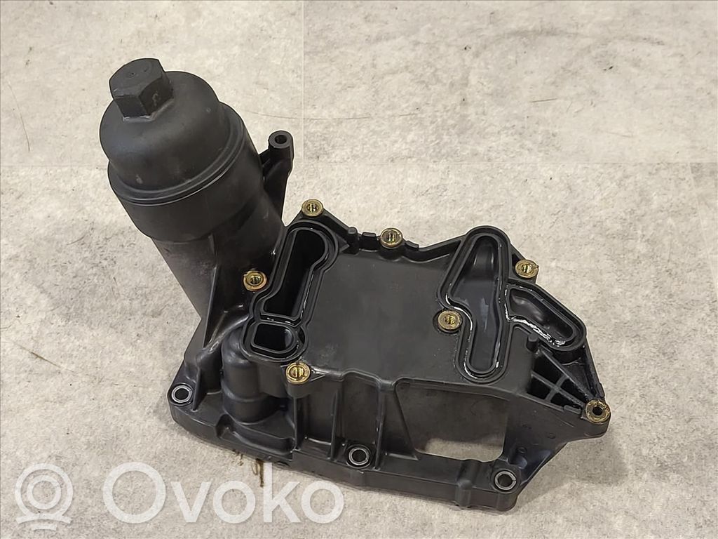 BMW 5 F10 F11 Öljynsuodattimen kansi 