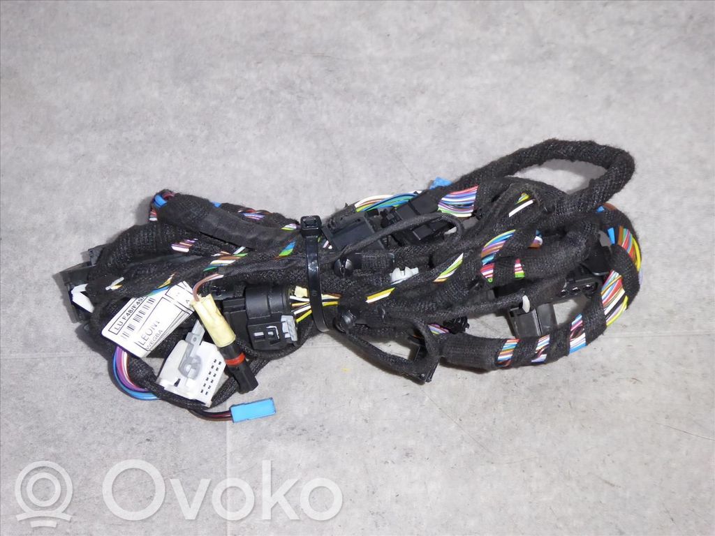 BMW X1 F48 F49 Cableado de puerta delantera 