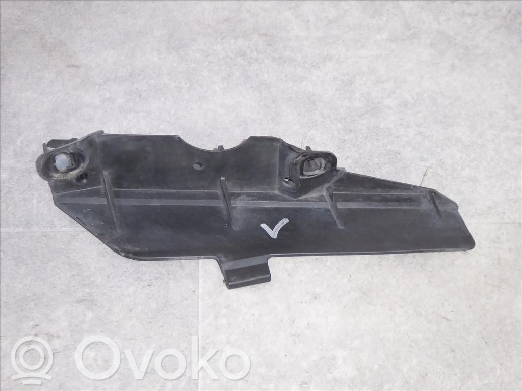 BMW 7 E38 Support phare frontale 