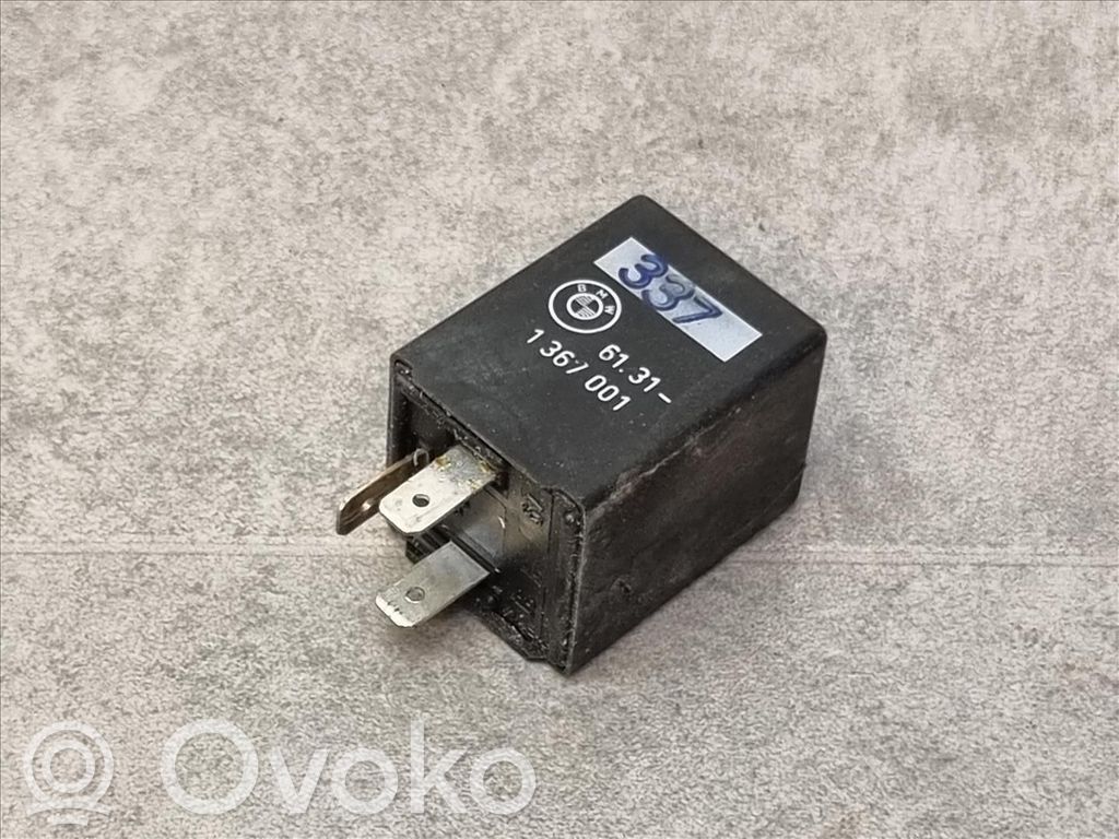BMW 3 E30 Hätävilkun rele 