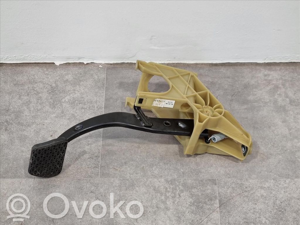 Assemblage pédale   35006753824,35006753824