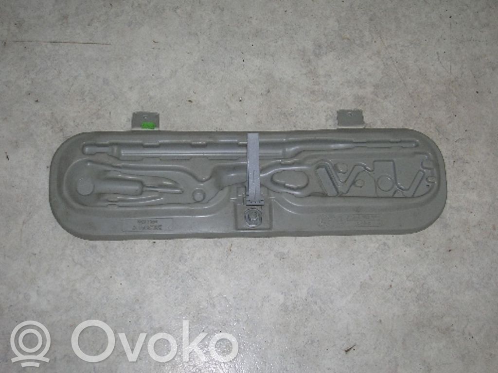 BMW 3 E36 Tool box 
