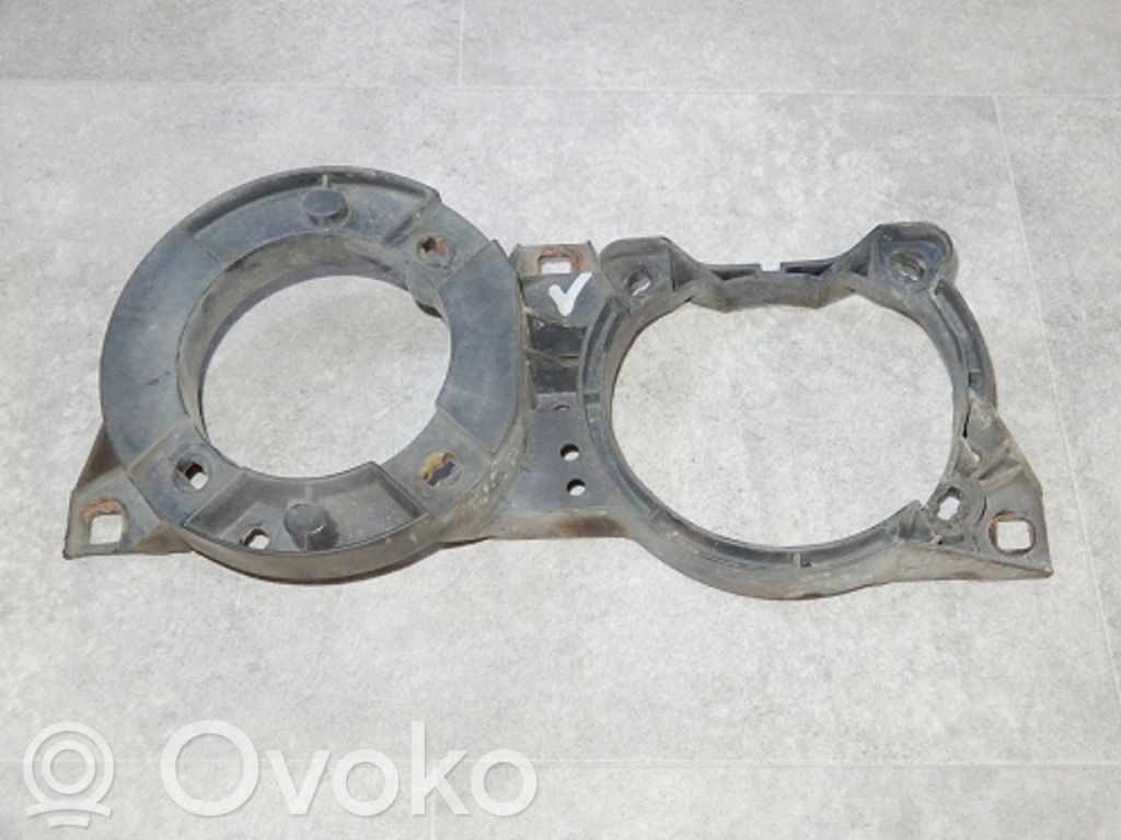 BMW 3 E30 Ajovalon kannake 