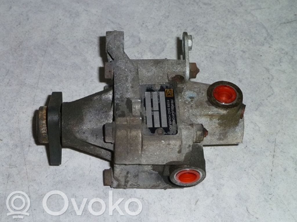 BMW 5 E34 Ohjaustehostimen pumppu 