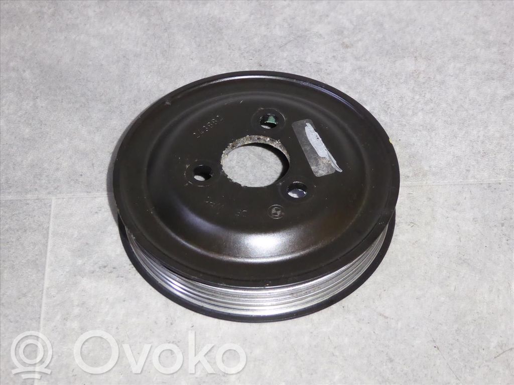 BMW X5 F15 Ohjaustehostimen pumpun hihnapyörä 