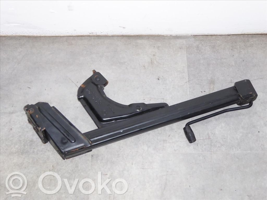 BMW 5 E34 Lift Jack 