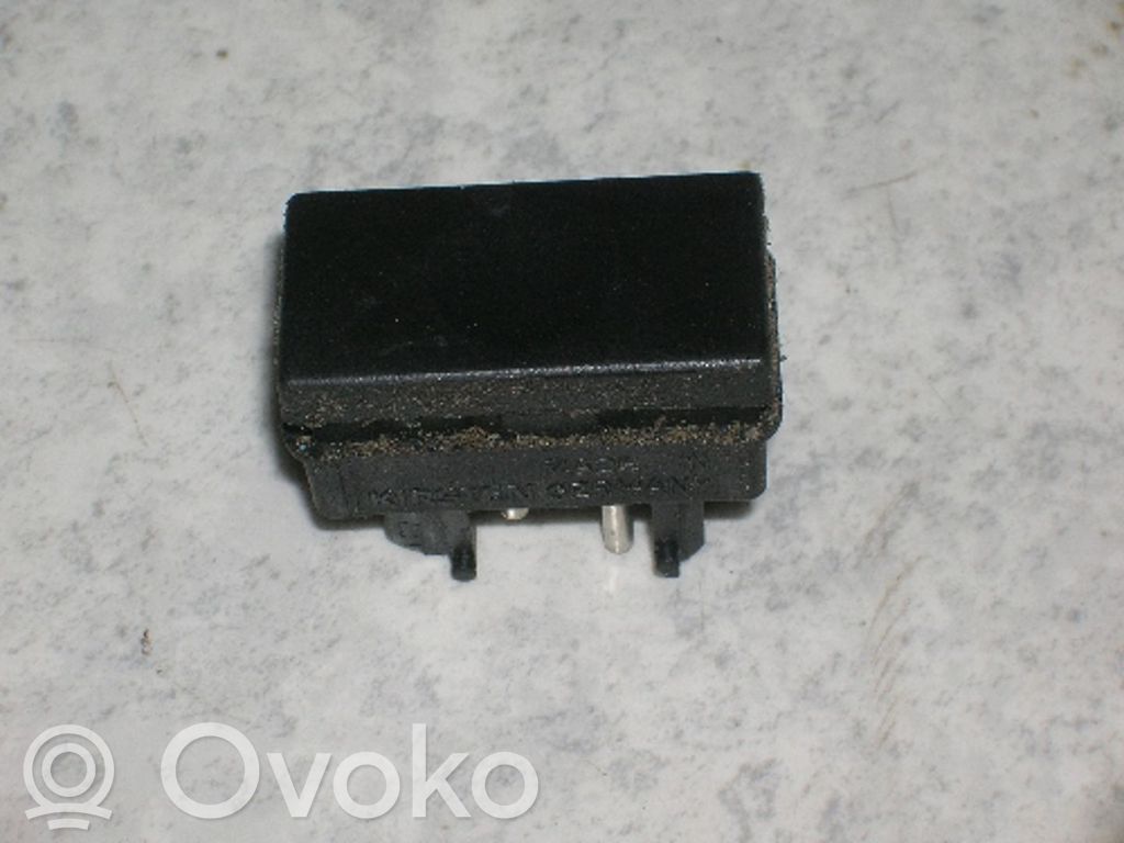BMW 3 E36 Przycisk dziecko w samochodzie 