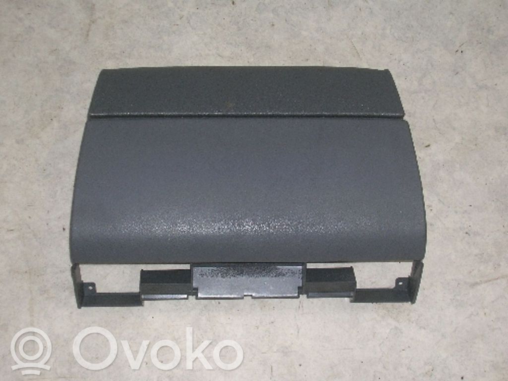 BMW 3 E36 Daiktadėžė 
