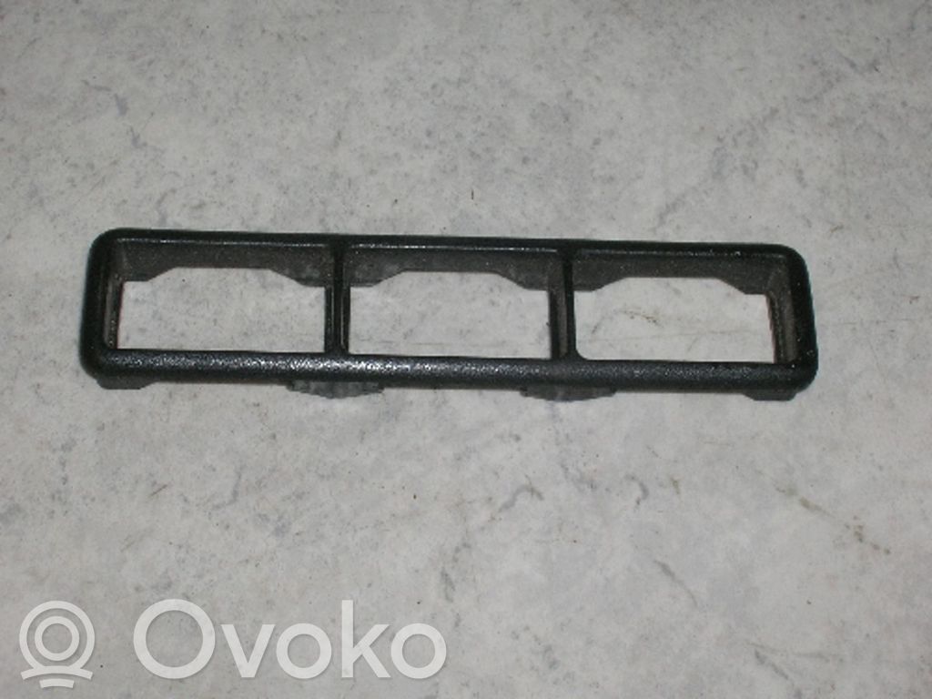 BMW 3 E36 Cita veida salona detaļa 
