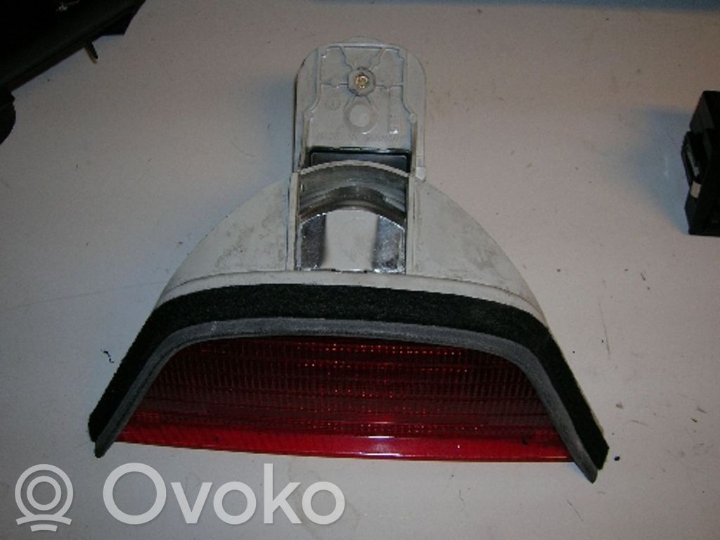 BMW 5 E39 Third/center stoplight 