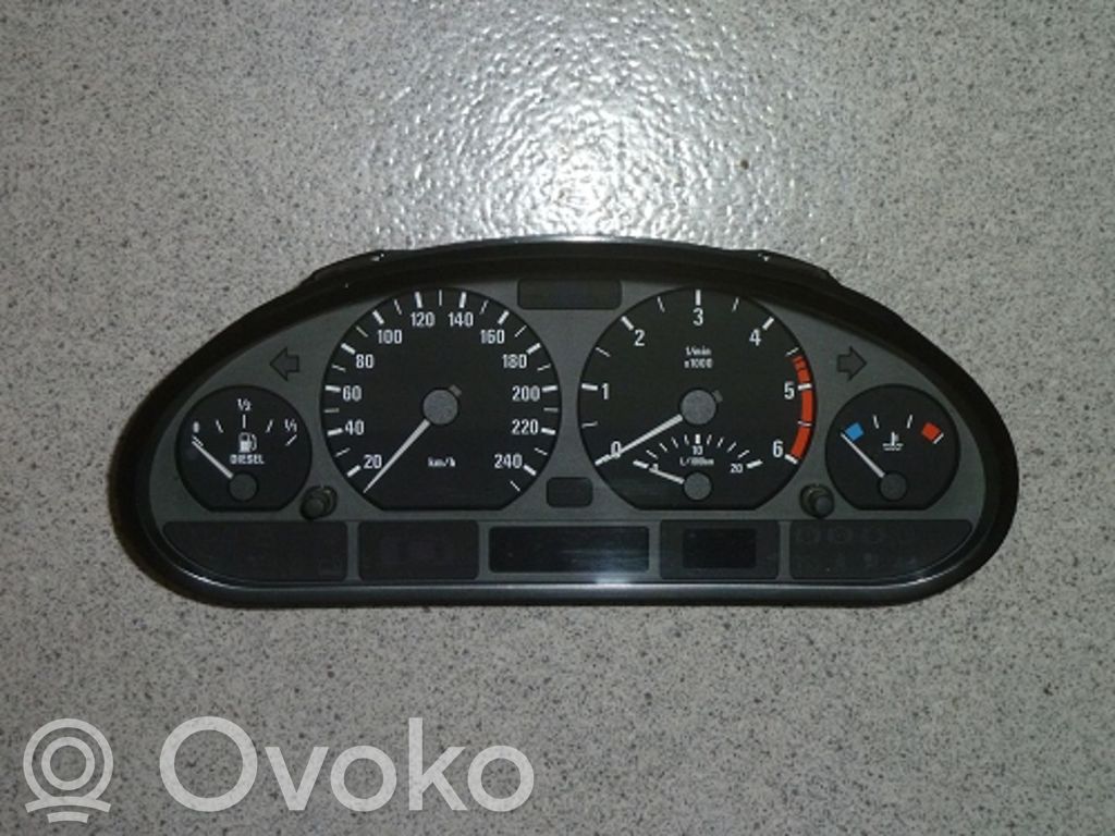 BMW 3 E46 Spidometras (prietaisų skydelis) 