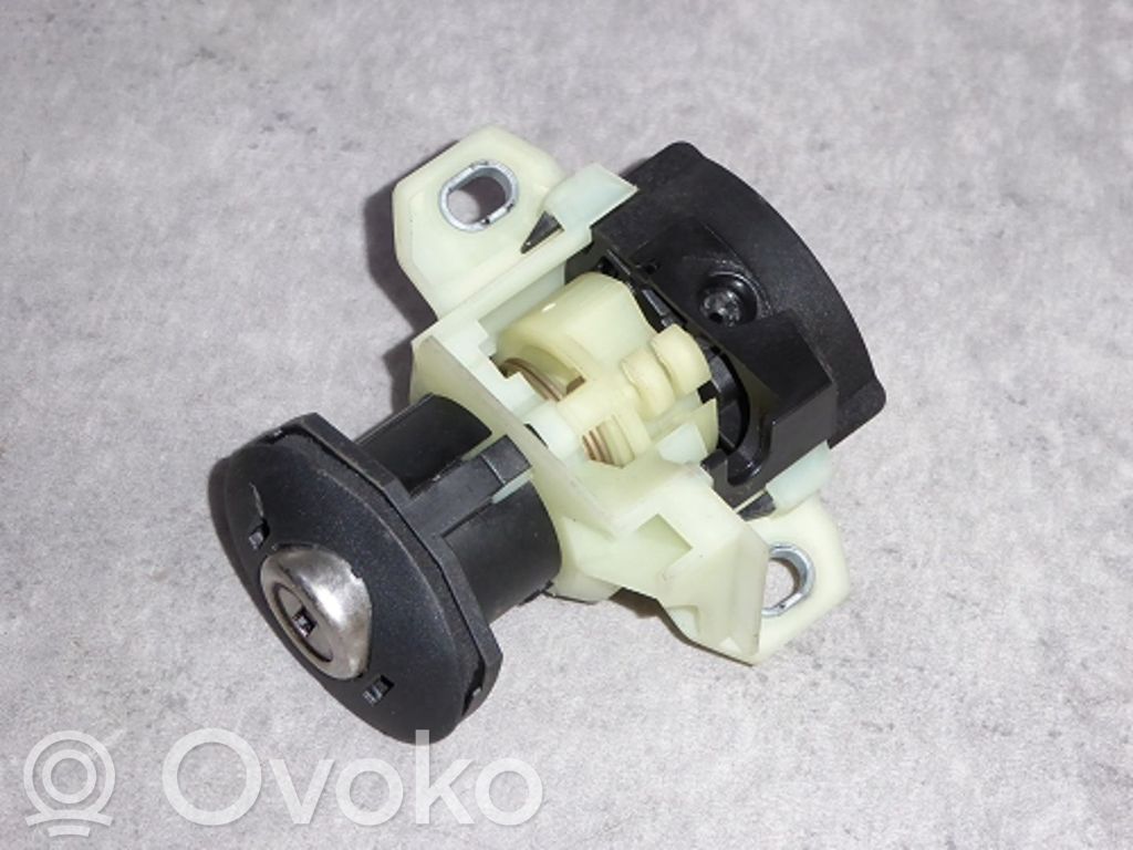 BMW 1 E82 E88 Tailgate/trunk/boot lock/catch/latch 